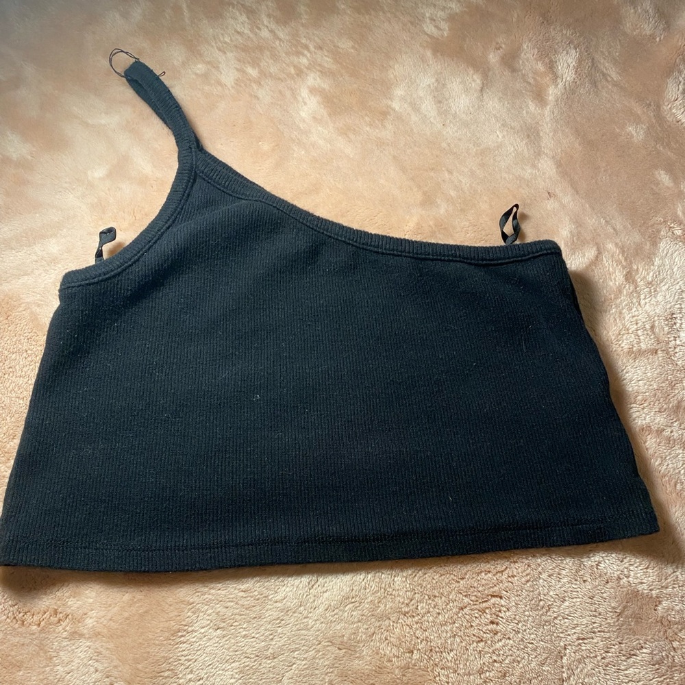 SHEIN Women’s Single Shoulder Crop Top